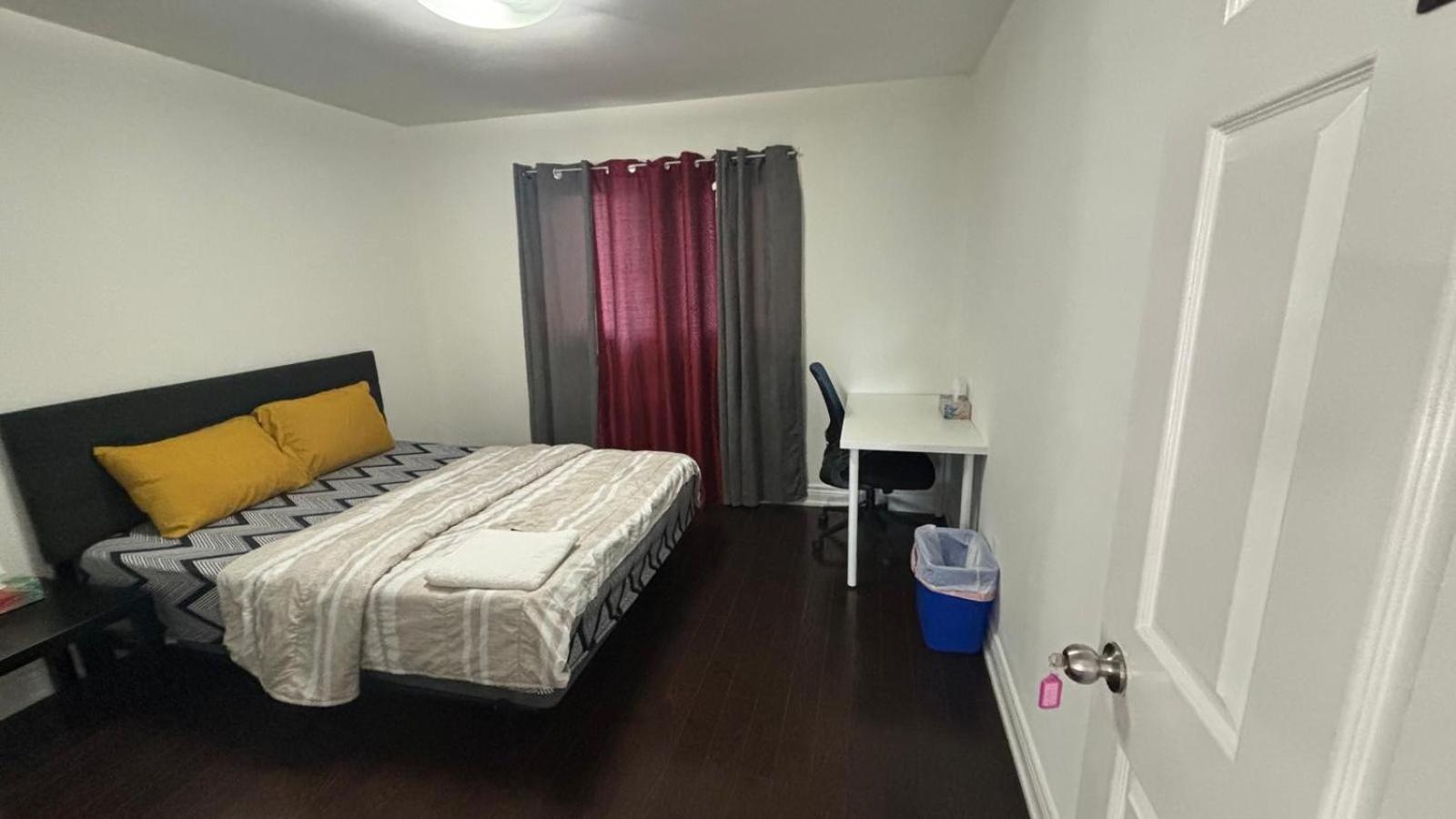Hollywell Apartment มิสซิสซอกา ภายนอก รูปภาพ